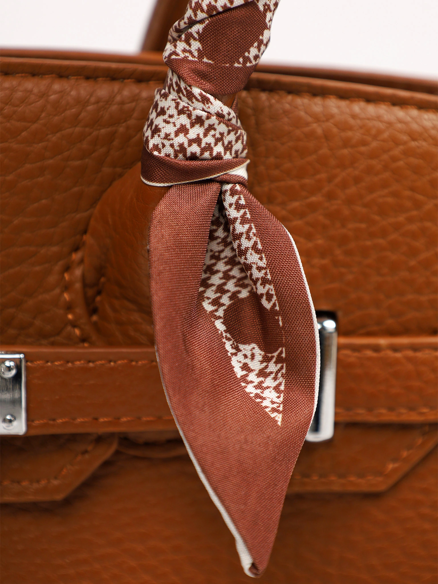 Сумка-тоут  с декоративным платком в ассортименте